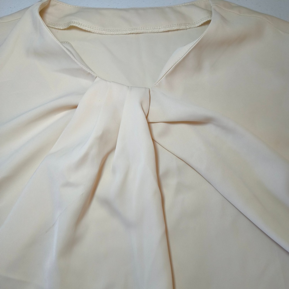 SHEIN Cream Twisted Knot Neck Sleeveless Blouse Cap Sleeve Top Size M Medium - Picture 2 of 6